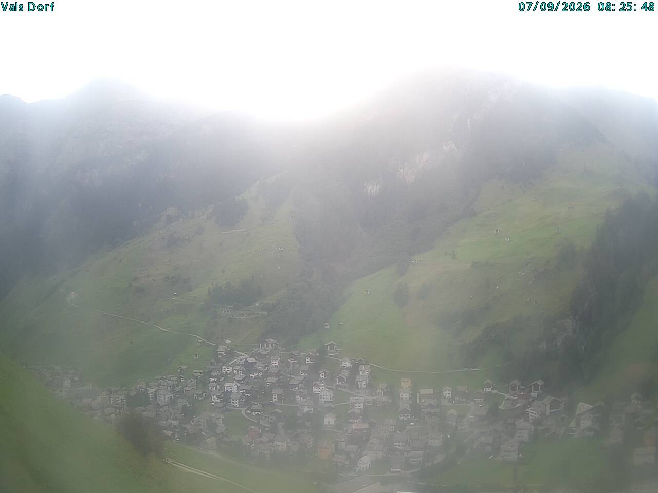 Archiv Foto Webcam Blick auf das Dorf Vals