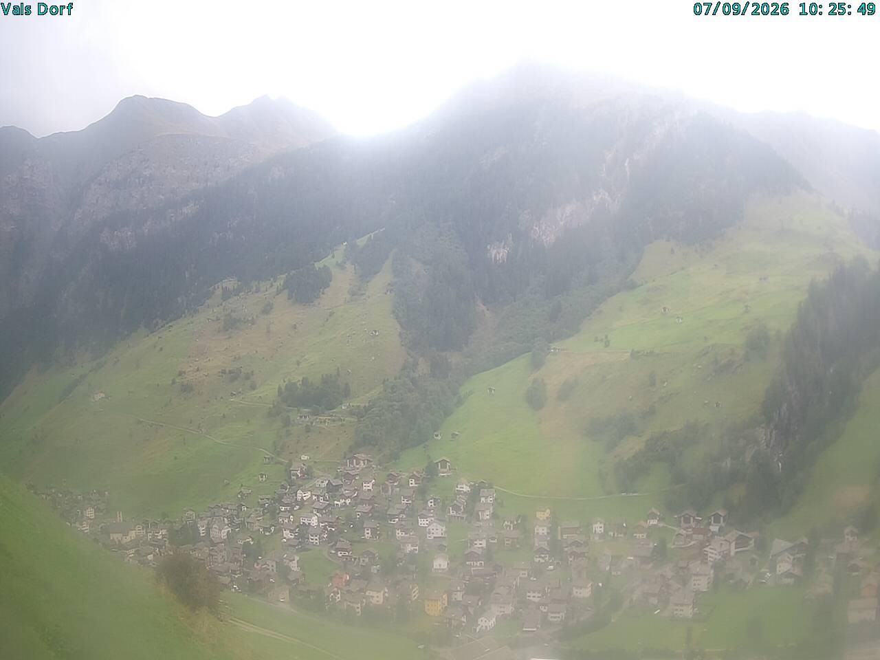Archiv Foto Webcam Blick auf das Dorf Vals