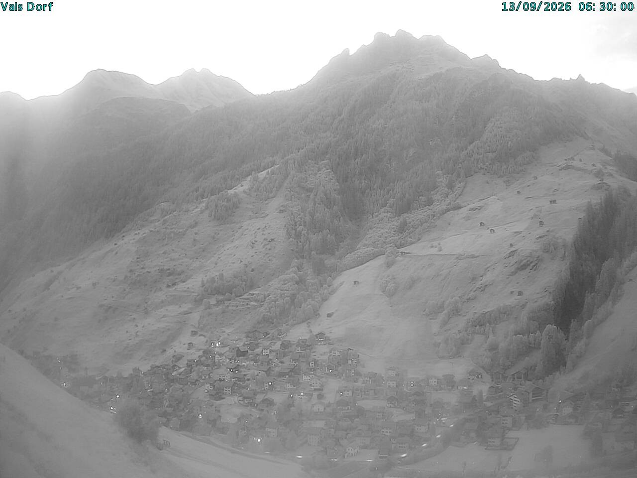 Archiv Foto Webcam Blick auf das Dorf Vals