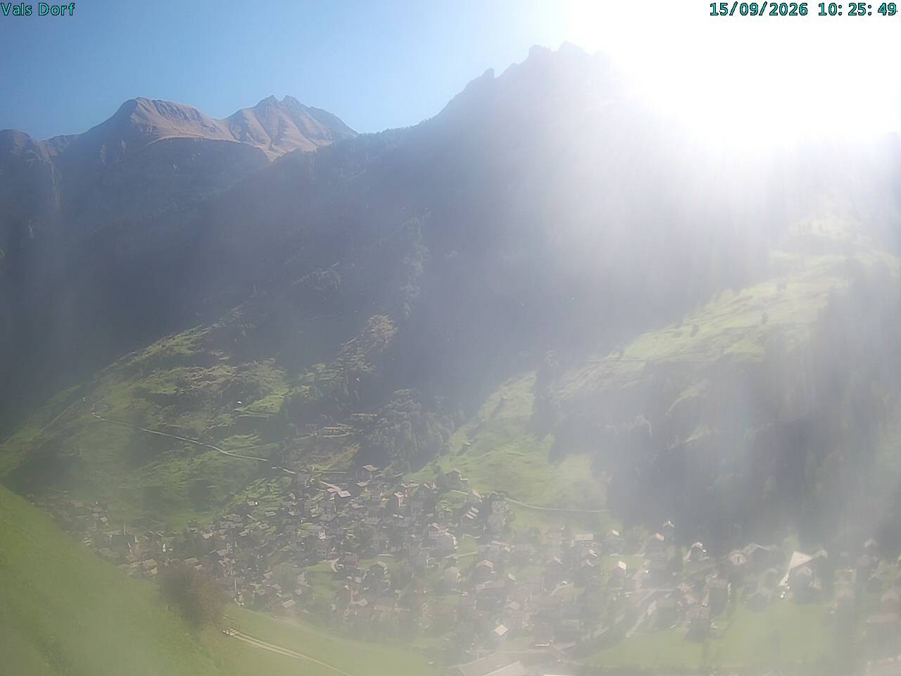 Archiv Foto Webcam Blick auf das Dorf Vals
