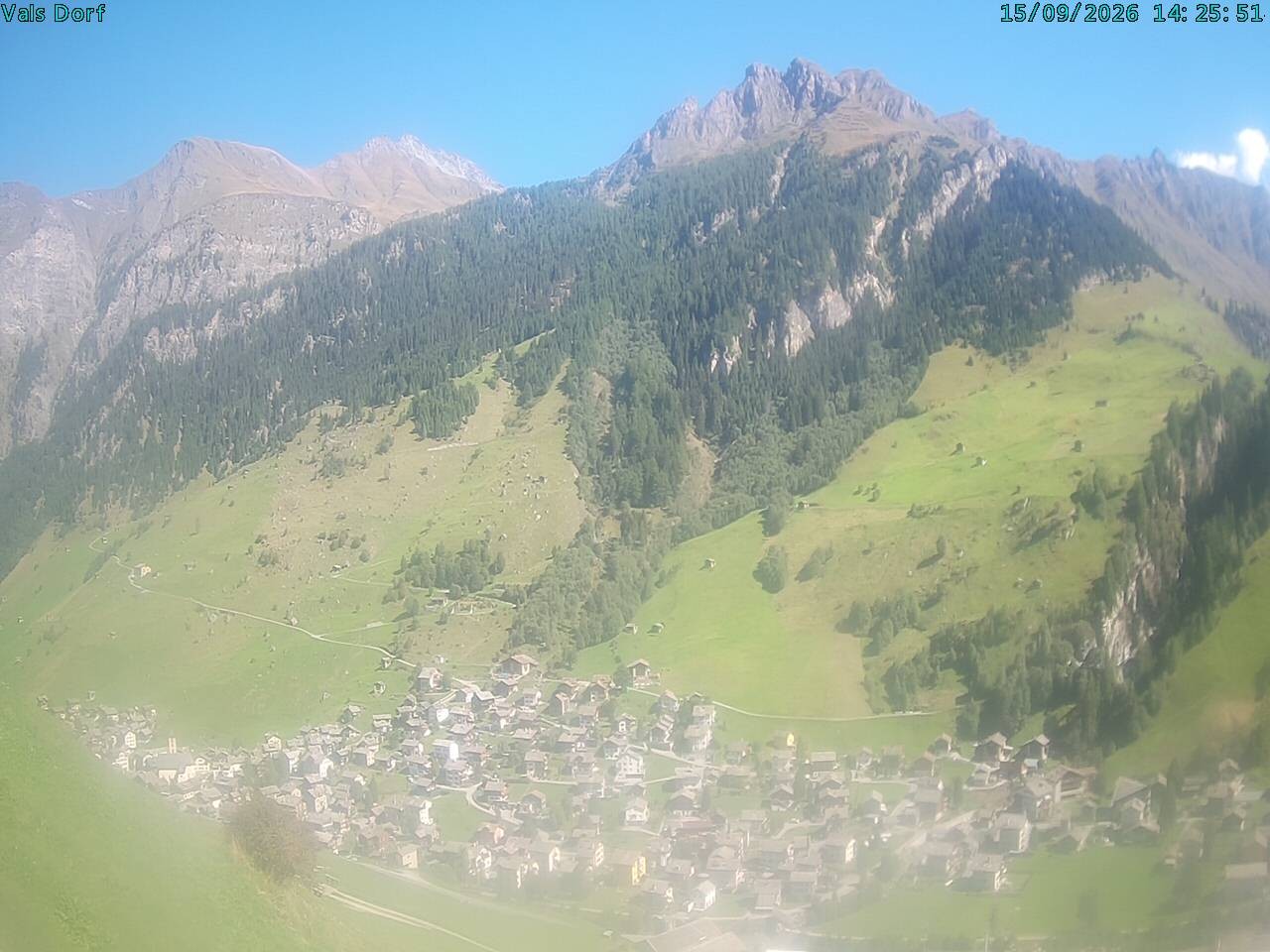 Archiv Foto Webcam Blick auf das Dorf Vals