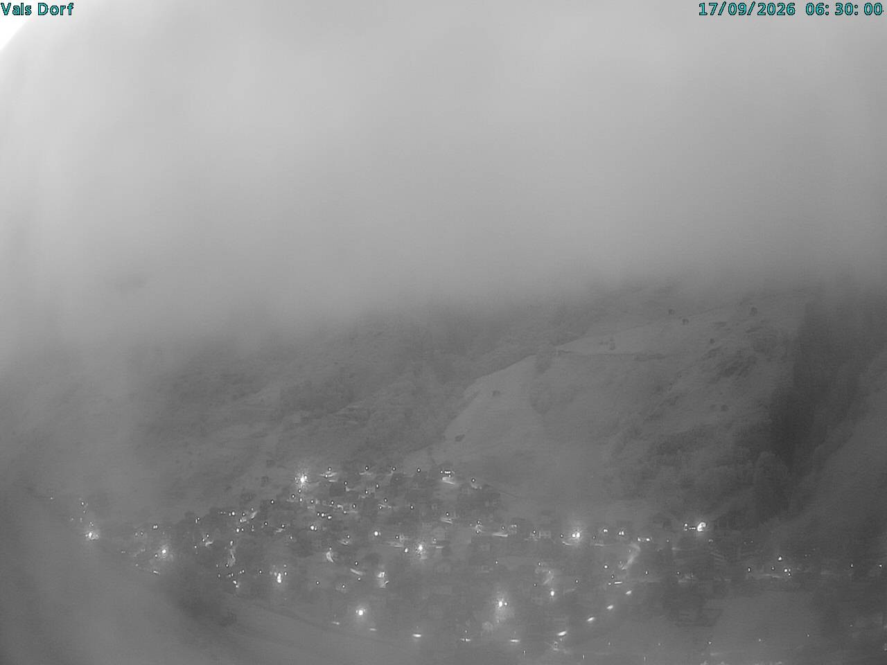 Archiv Foto Webcam Blick auf das Dorf Vals
