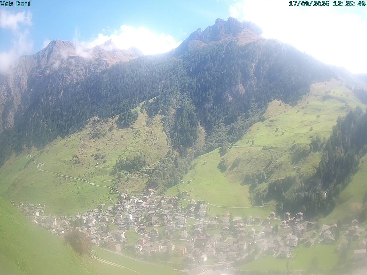 Archiv Foto Webcam Blick auf das Dorf Vals