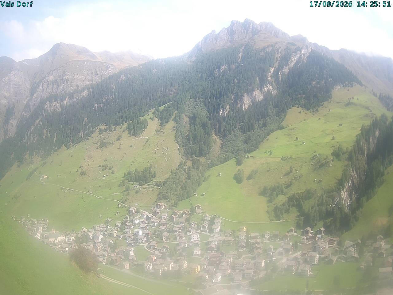 Archiv Foto Webcam Blick auf das Dorf Vals