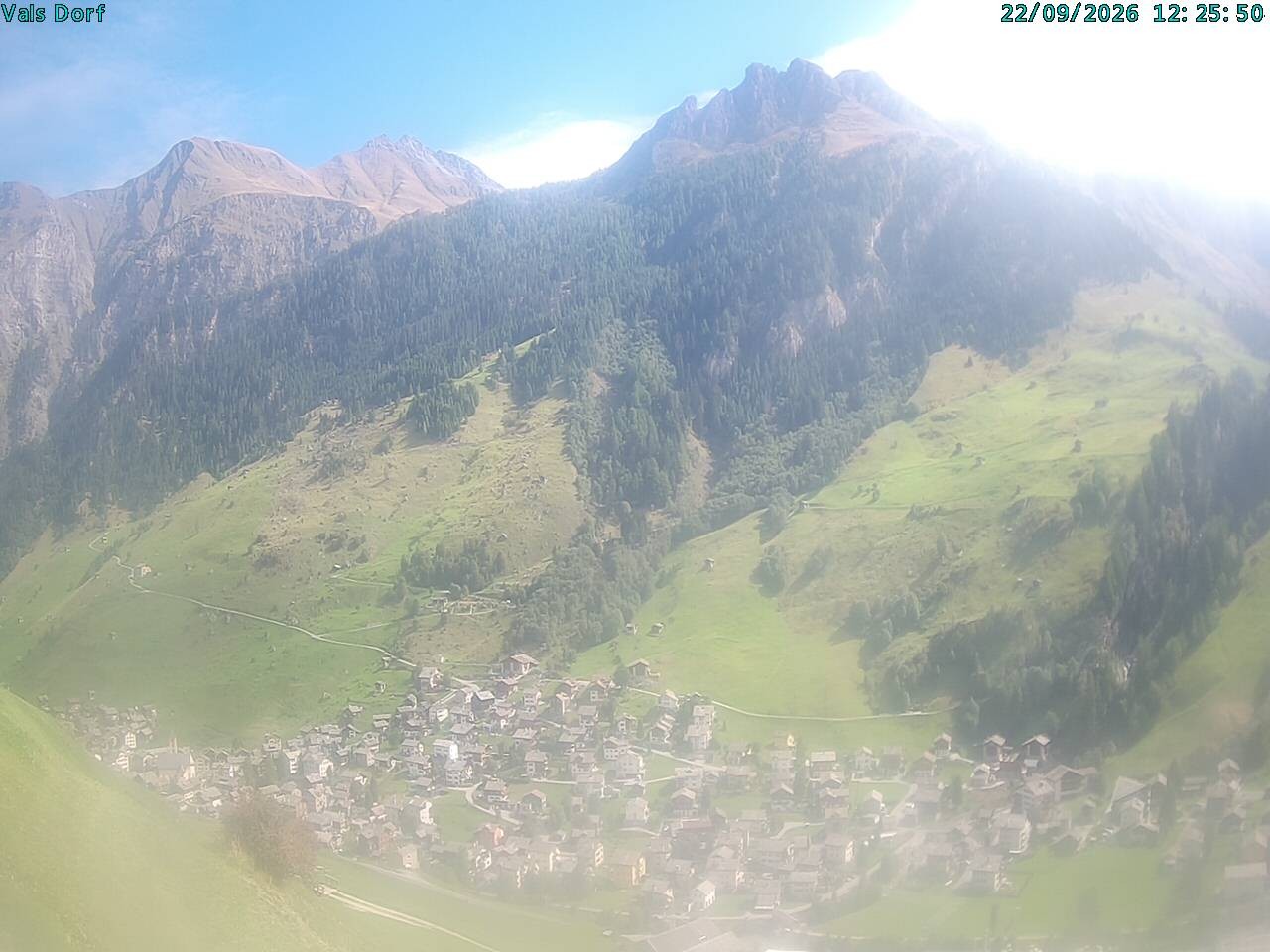 Archiv Foto Webcam Blick auf das Dorf Vals