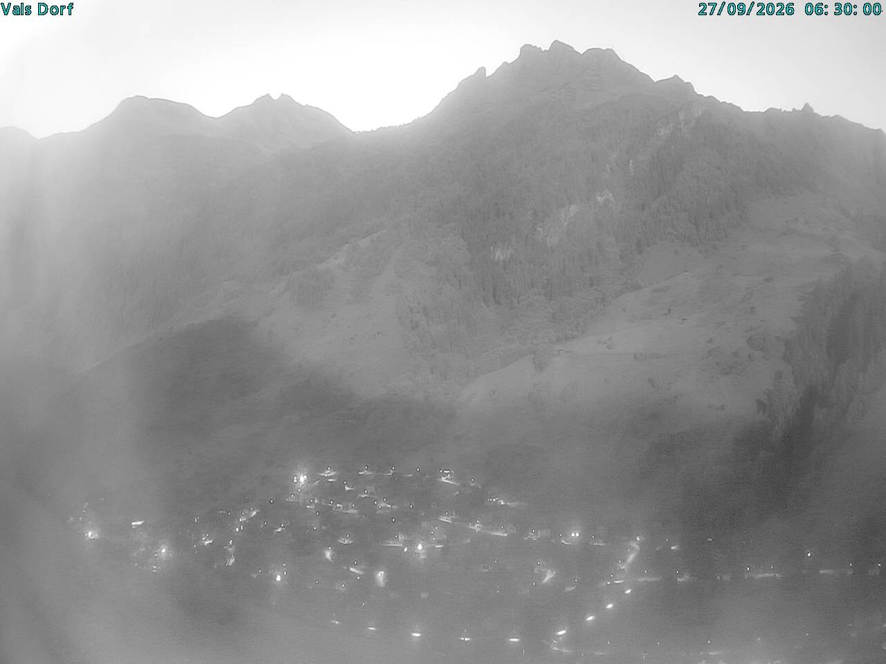 Archiv Foto Webcam Blick auf das Dorf Vals