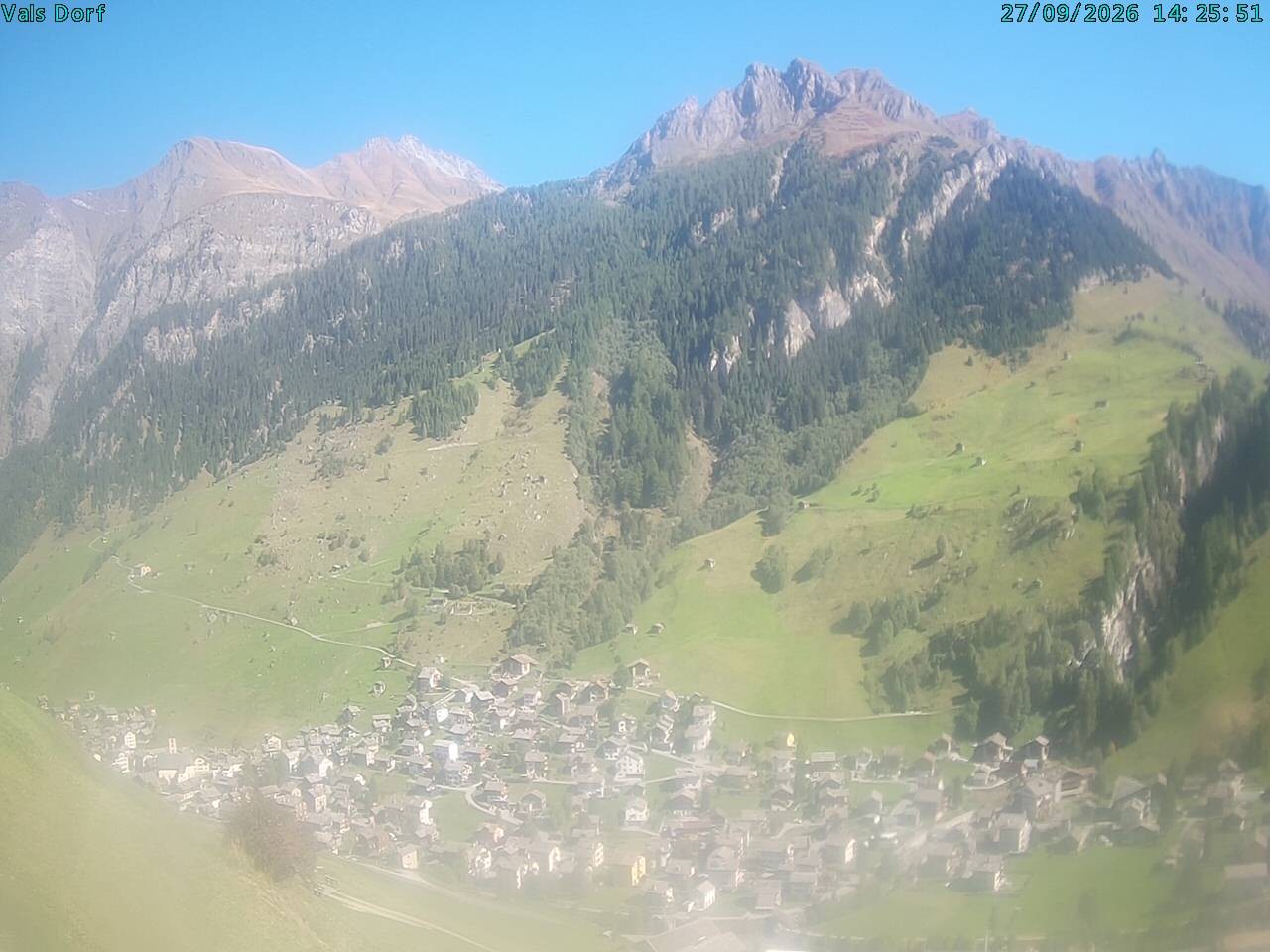 Archiv Foto Webcam Blick auf das Dorf Vals