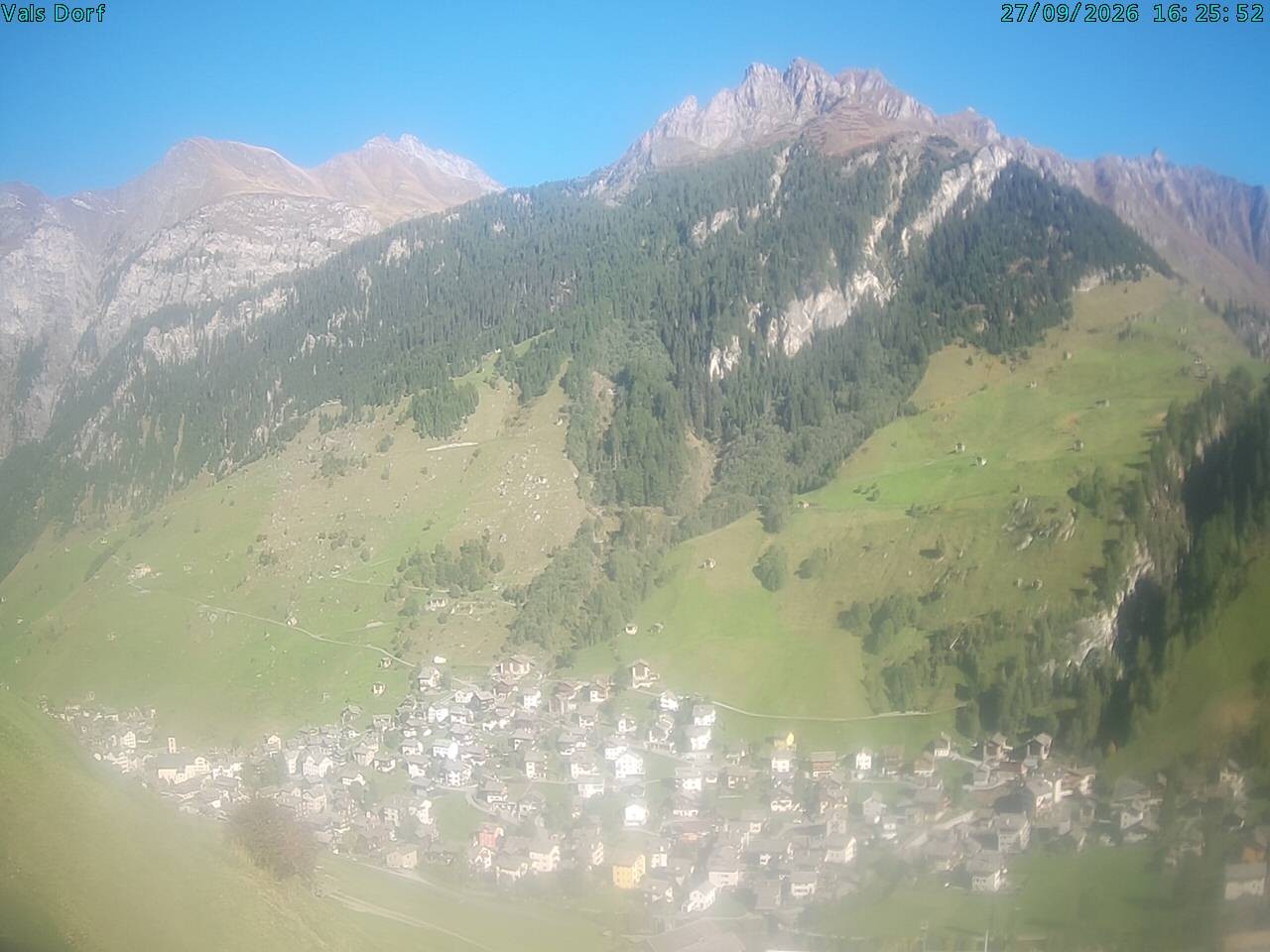 Archiv Foto Webcam Blick auf das Dorf Vals
