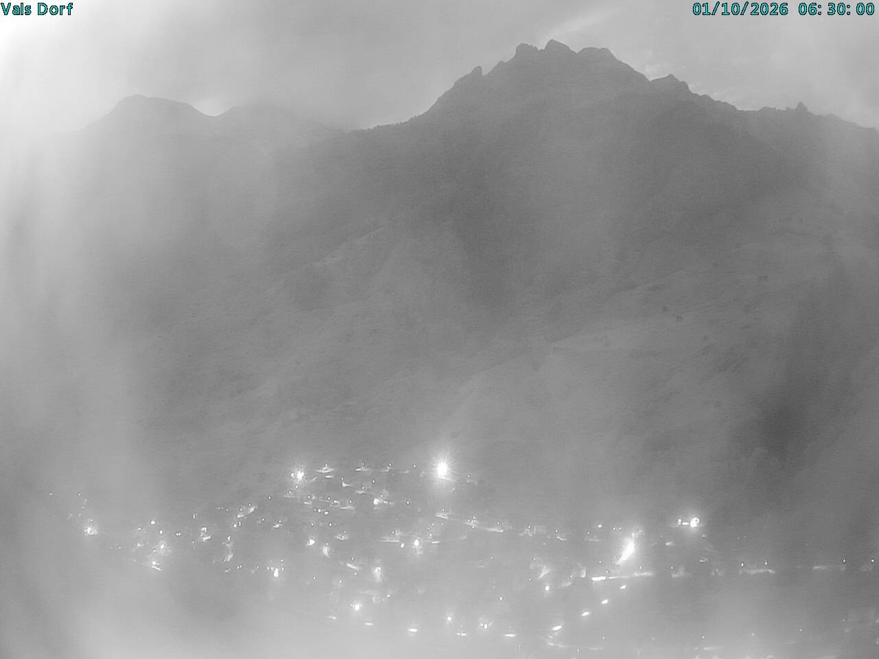Archiv Foto Webcam Blick auf das Dorf Vals