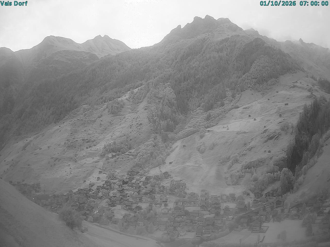 Archiv Foto Webcam Blick auf das Dorf Vals
