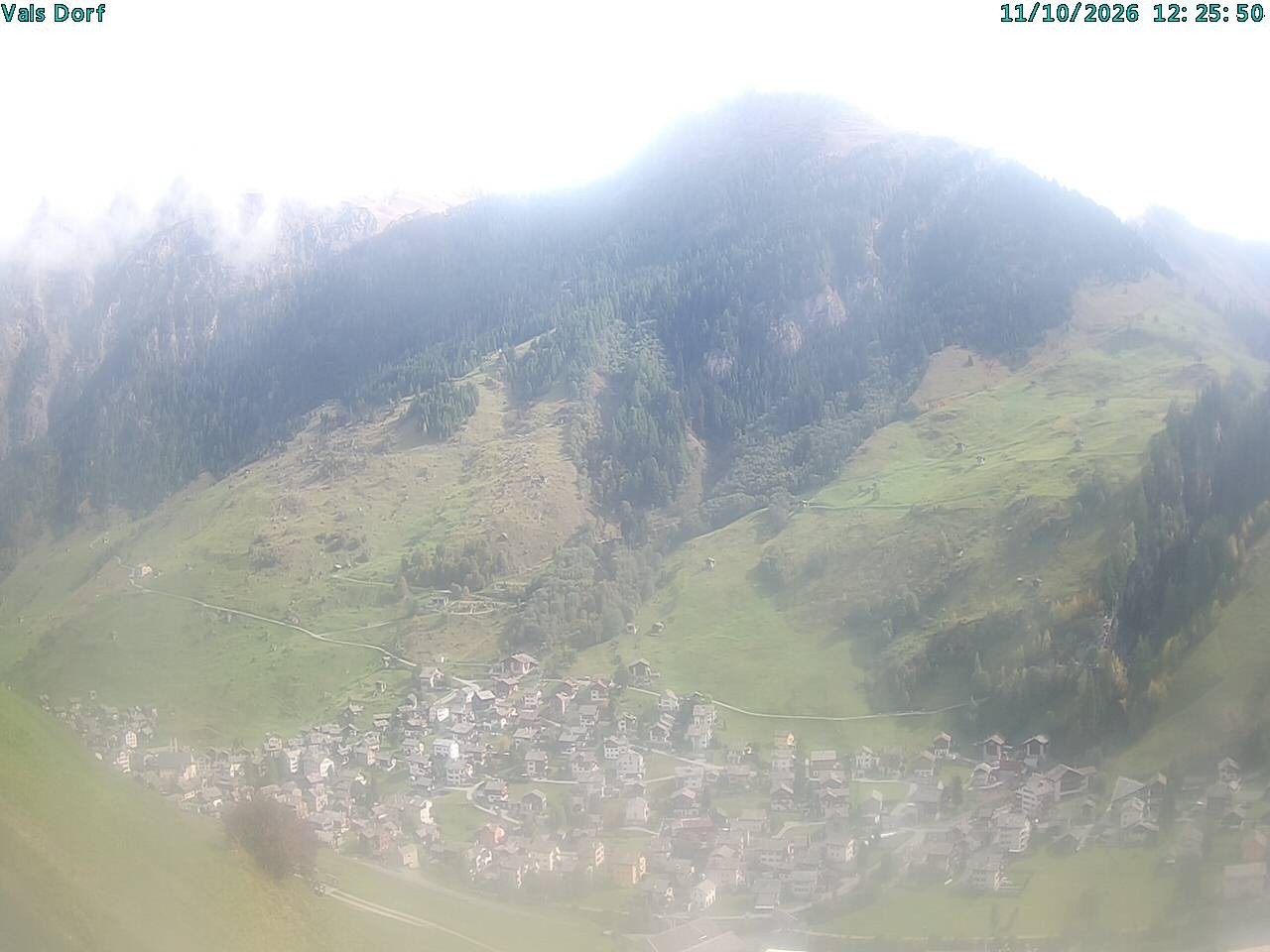 Archiv Foto Webcam Blick auf das Dorf Vals