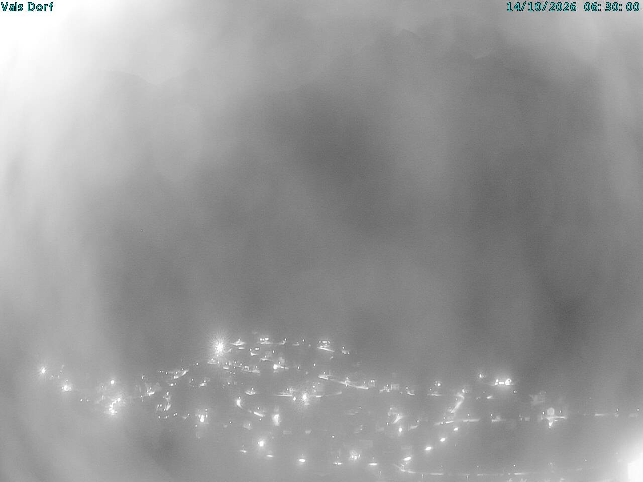 Archiv Foto Webcam Blick auf das Dorf Vals