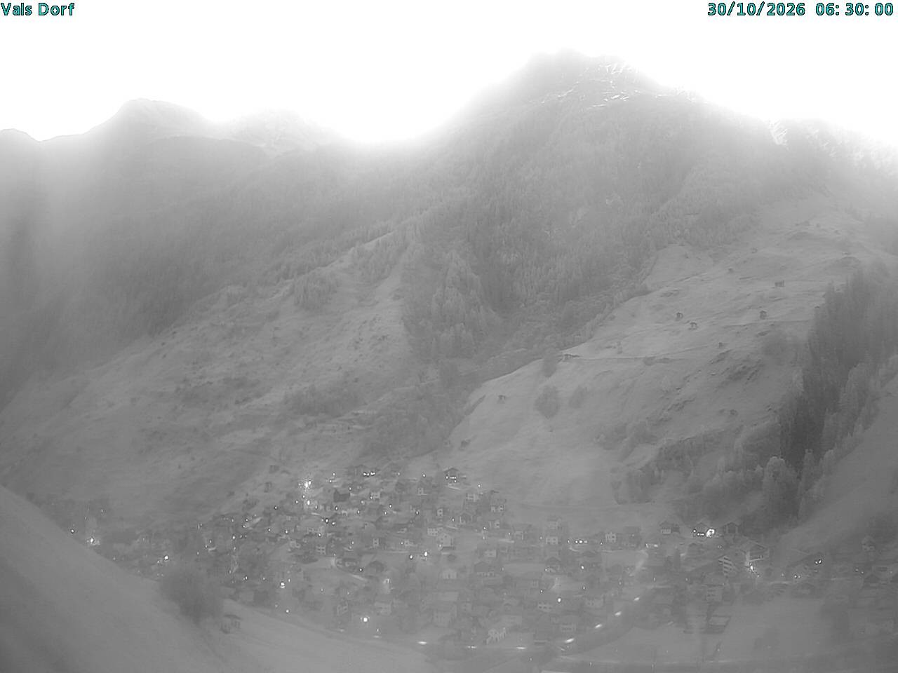 Archiv Foto Webcam Blick auf das Dorf Vals