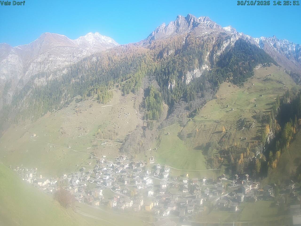 Archiv Foto Webcam Blick auf das Dorf Vals