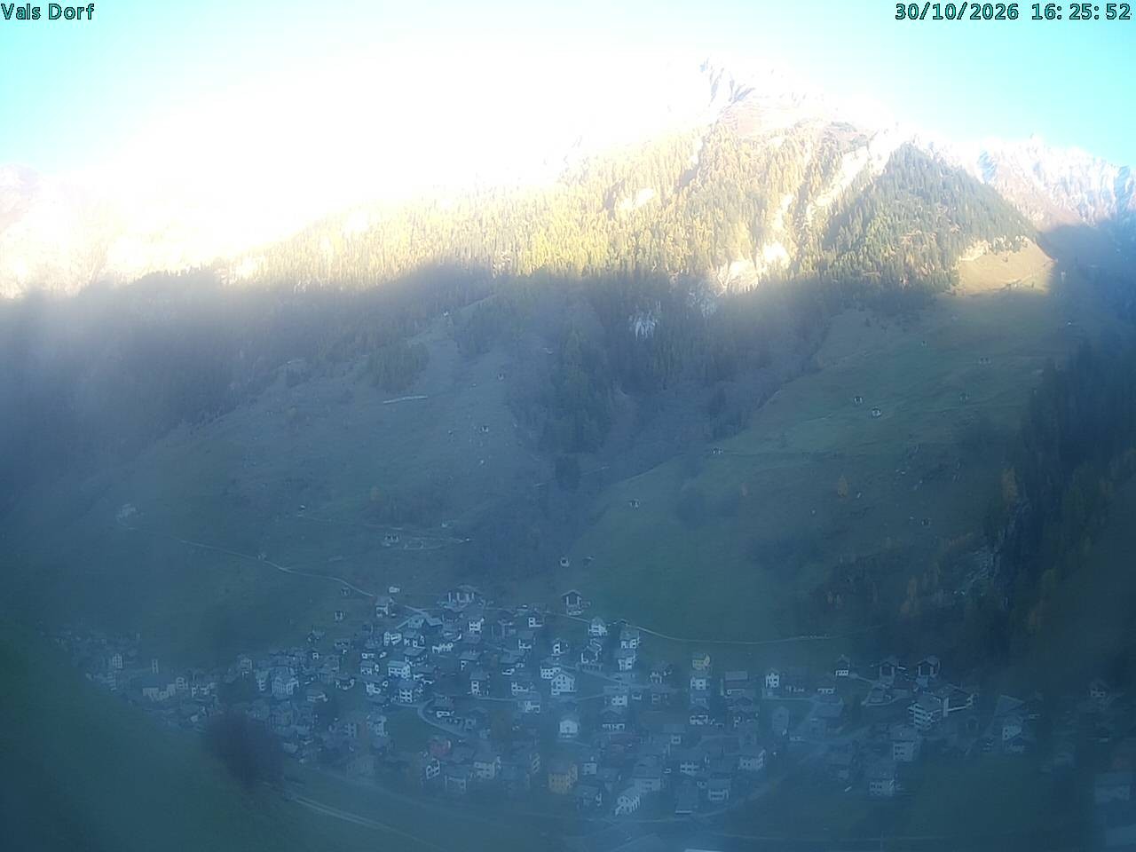 Archiv Foto Webcam Blick auf das Dorf Vals