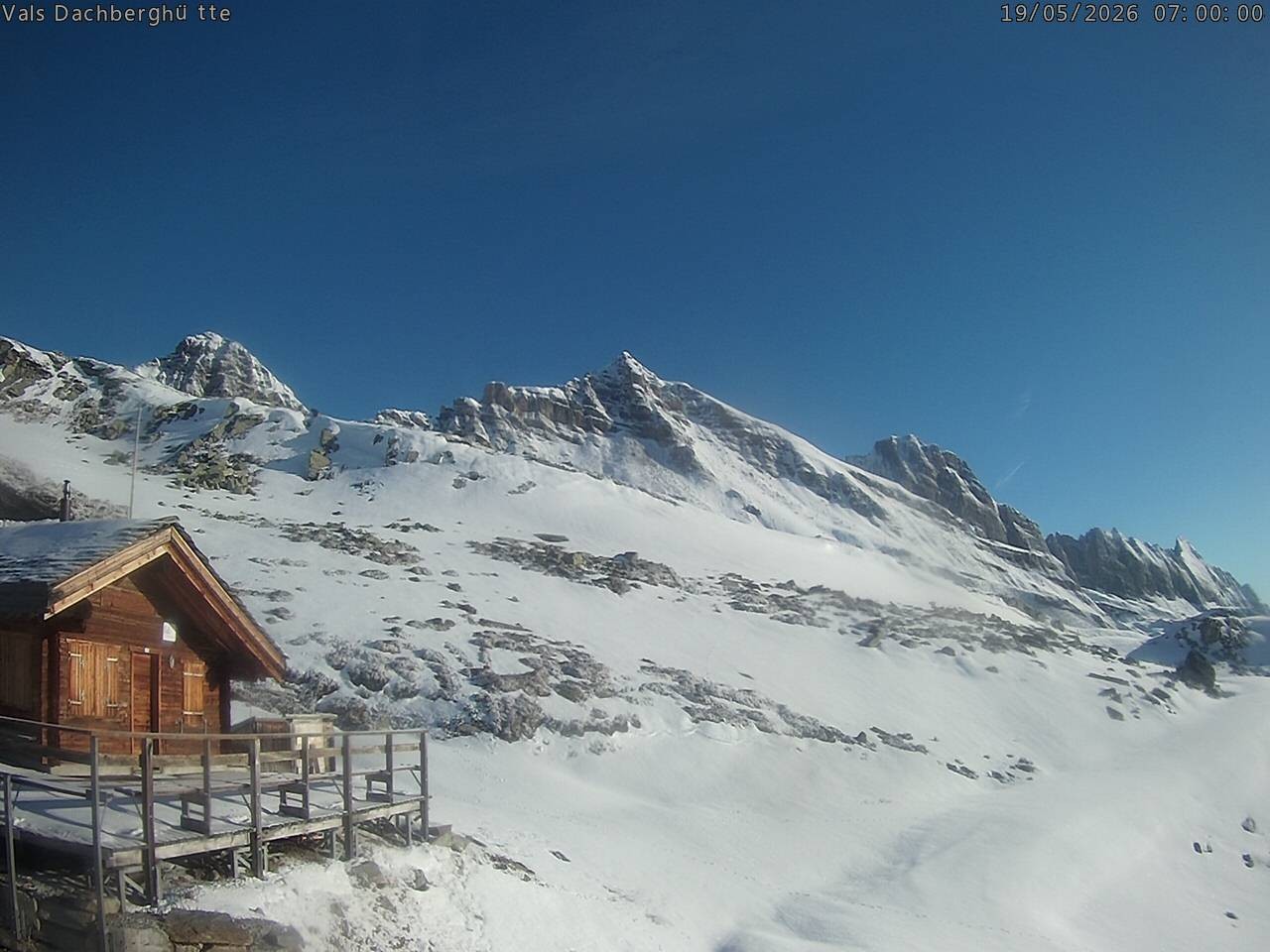Archived image Webcam Dachberghütte (2.500 m)