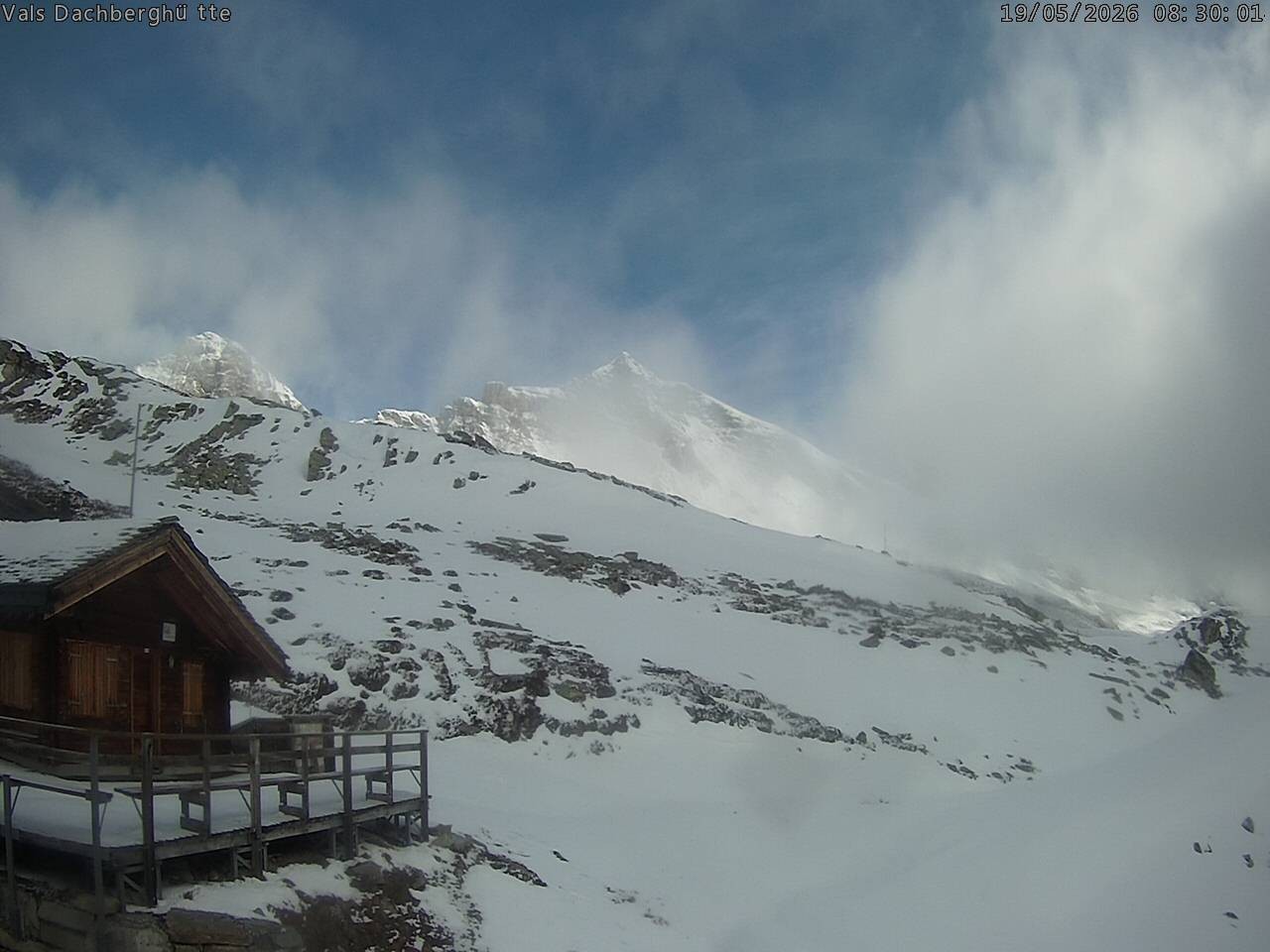Archived image Webcam Dachberghütte (2.500 m)