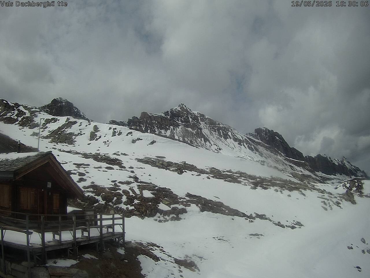 Archived image Webcam Dachberghütte (2.500 m)