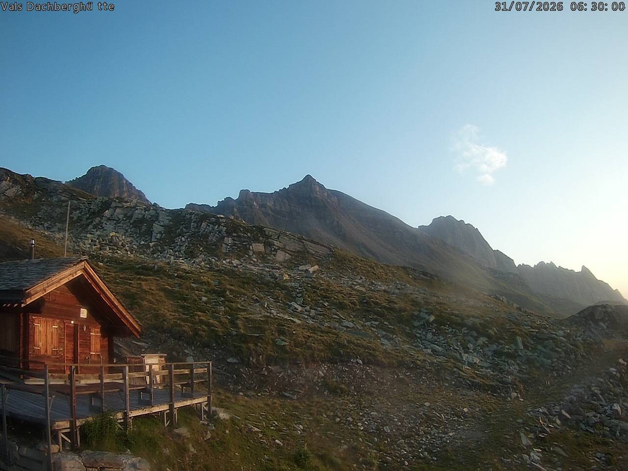 Archived image Webcam Dachberghütte (2.500 m)