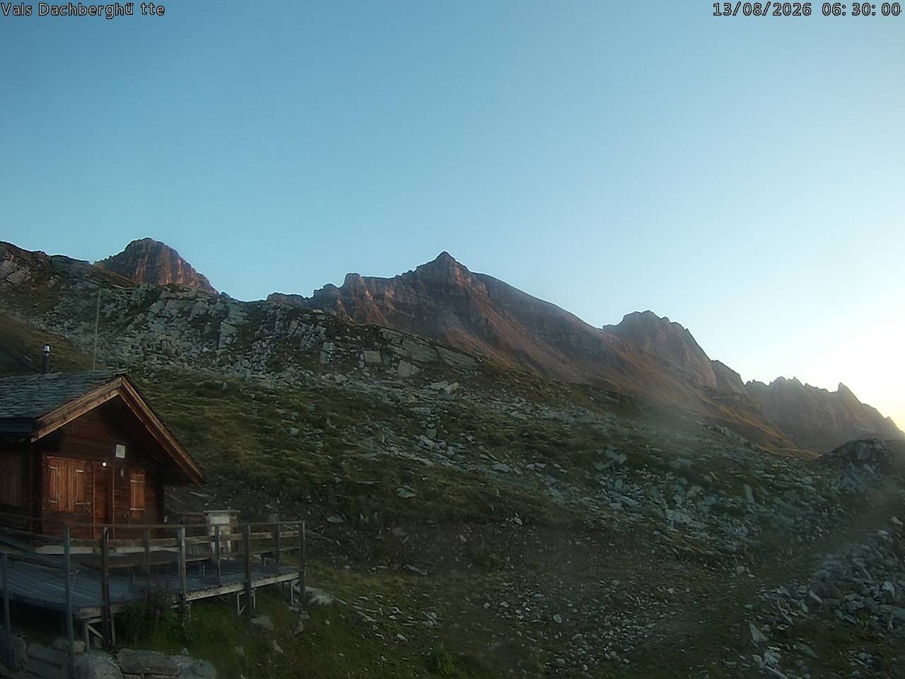 Archived image Webcam Dachberghütte (2.500 m)