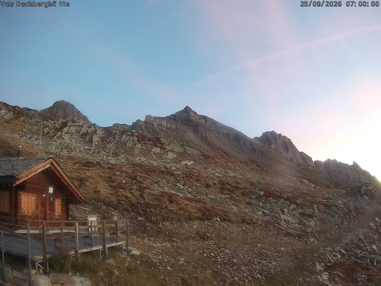 Archived image Webcam Dachberghütte (2.500 m)