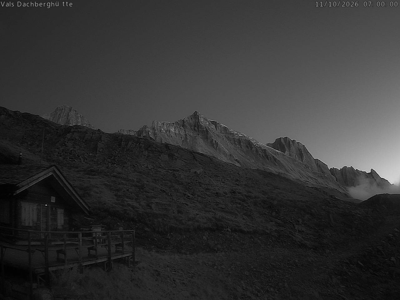 Archived image Webcam Dachberghütte (2.500 m)