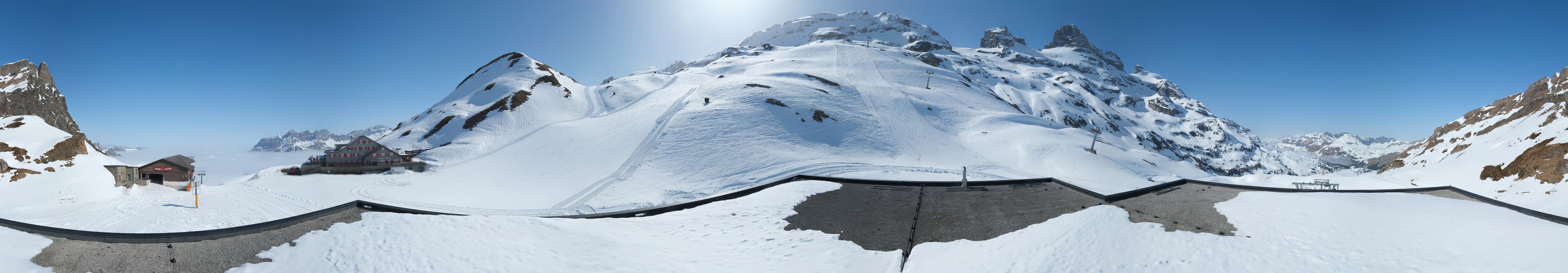 Archiv Foto Webcam Engelberg Titlis: Berghaus Jochpass