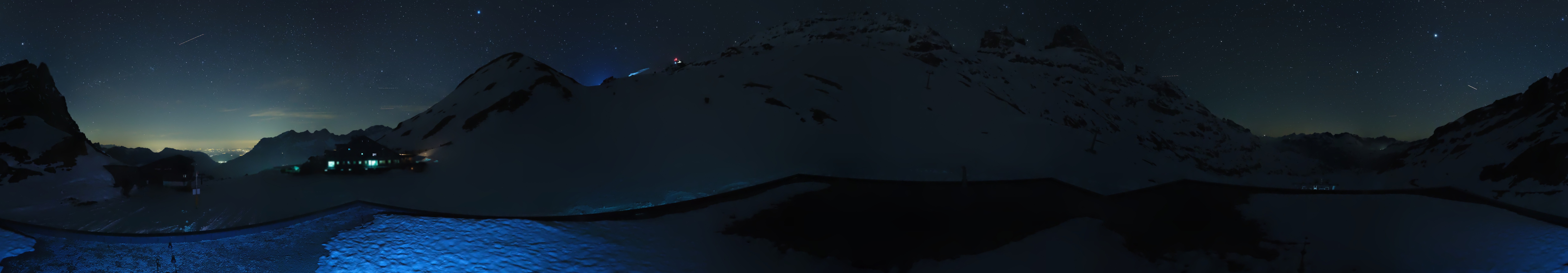 Archiv Foto Webcam Engelberg Titlis: Berghaus Jochpass