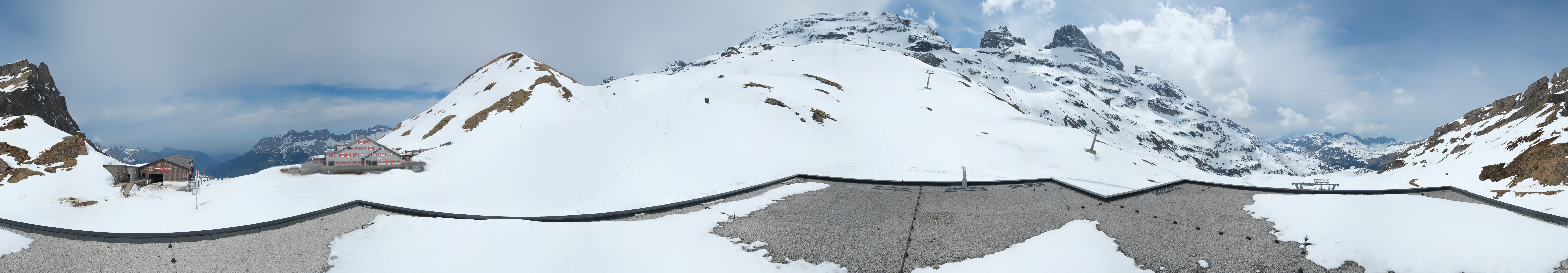 Archived image Webcam Engelberg Titlis: Mountain restaurant Jochpass