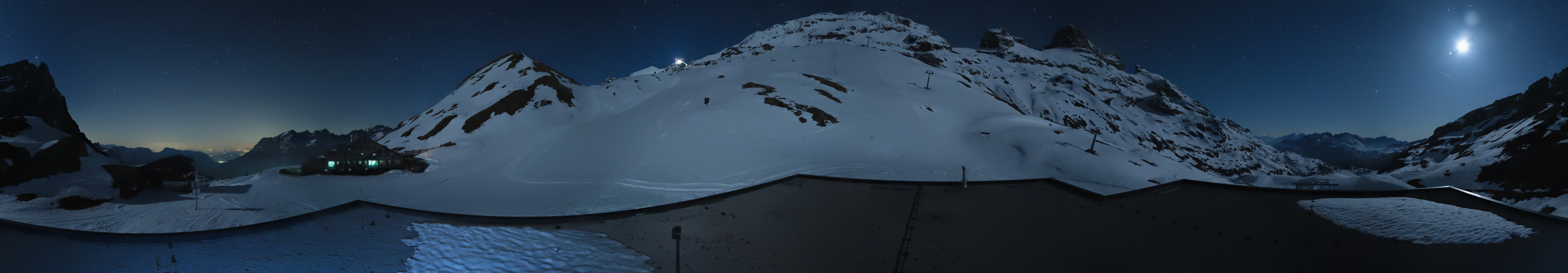 Archiv Foto Webcam Engelberg Titlis: Berghaus Jochpass