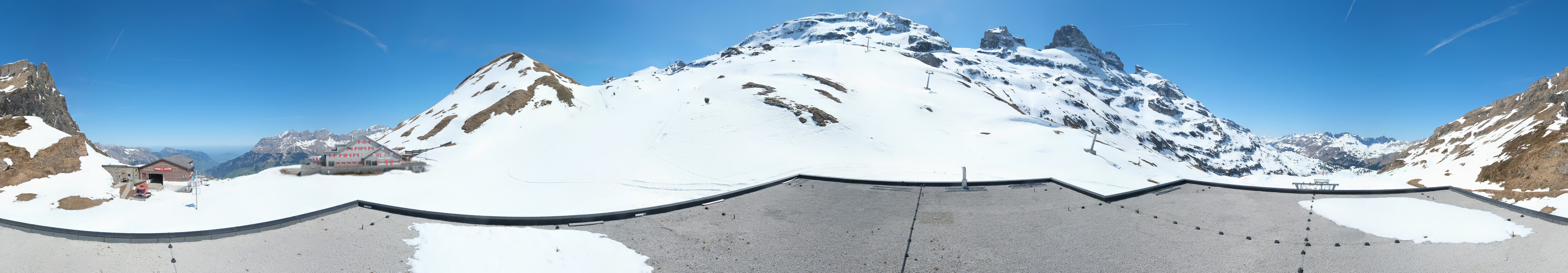 Archiv Foto Webcam Engelberg Titlis: Berghaus Jochpass
