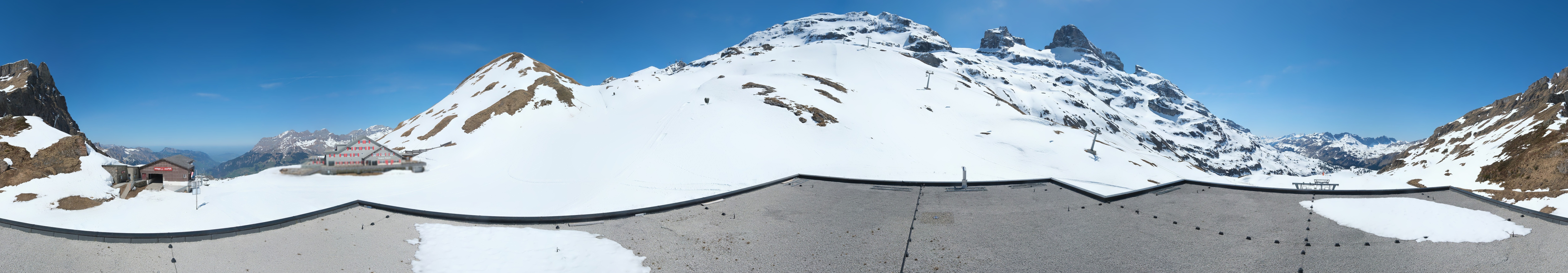 Archiv Foto Webcam Engelberg Titlis: Berghaus Jochpass