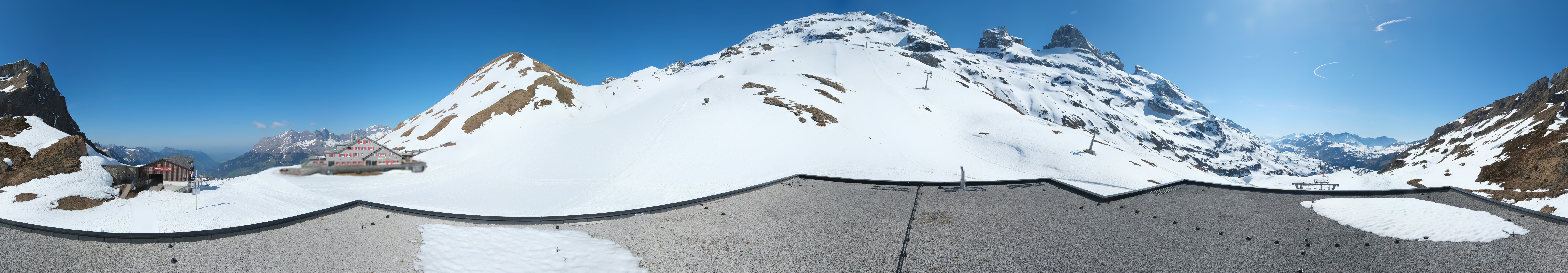 Archiv Foto Webcam Engelberg Titlis: Berghaus Jochpass
