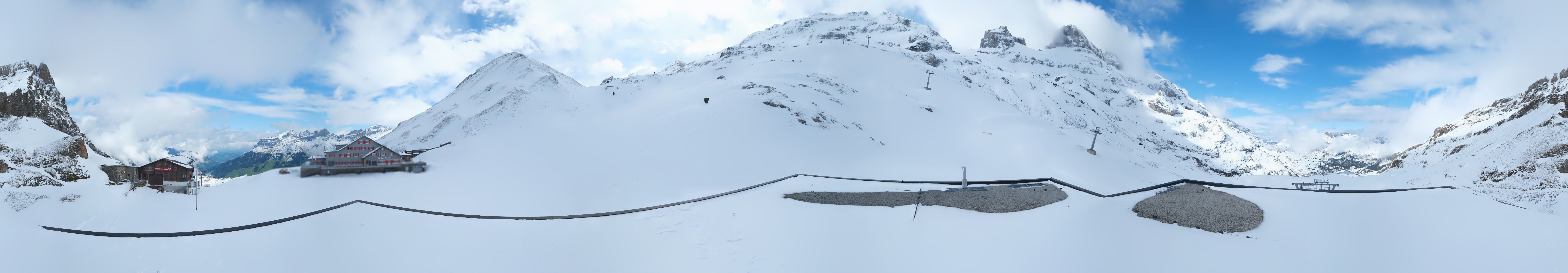 Archiv Foto Webcam Engelberg Titlis: Berghaus Jochpass