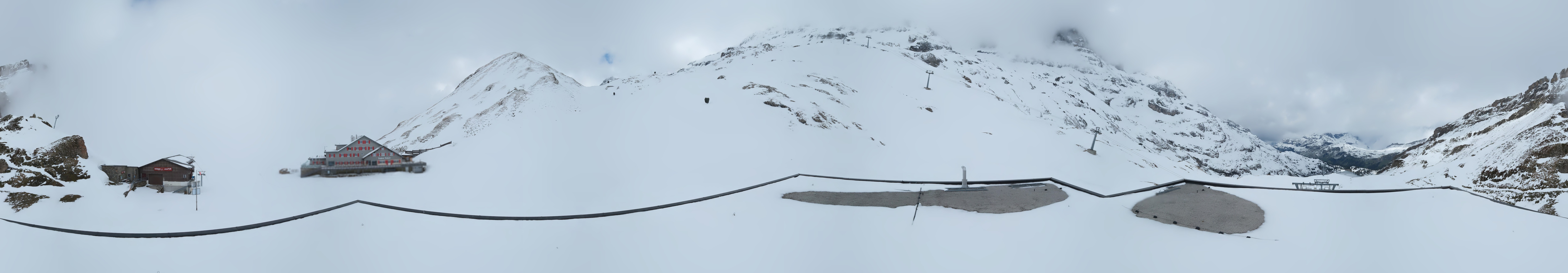 Archiv Foto Webcam Engelberg Titlis: Berghaus Jochpass