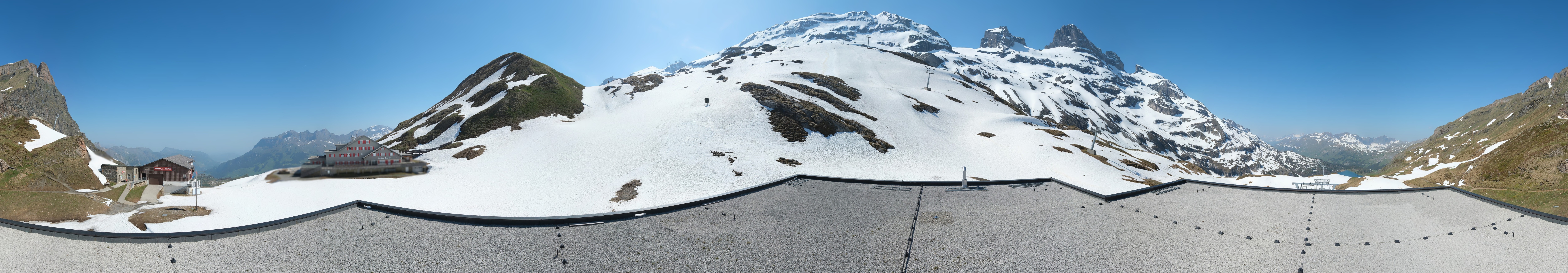 Archiv Foto Webcam Engelberg Titlis: Berghaus Jochpass