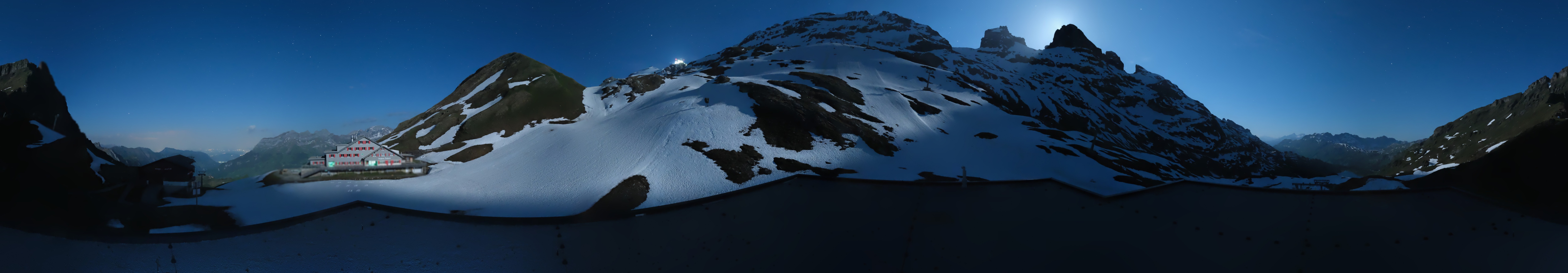 Archiv Foto Webcam Engelberg Titlis: Berghaus Jochpass