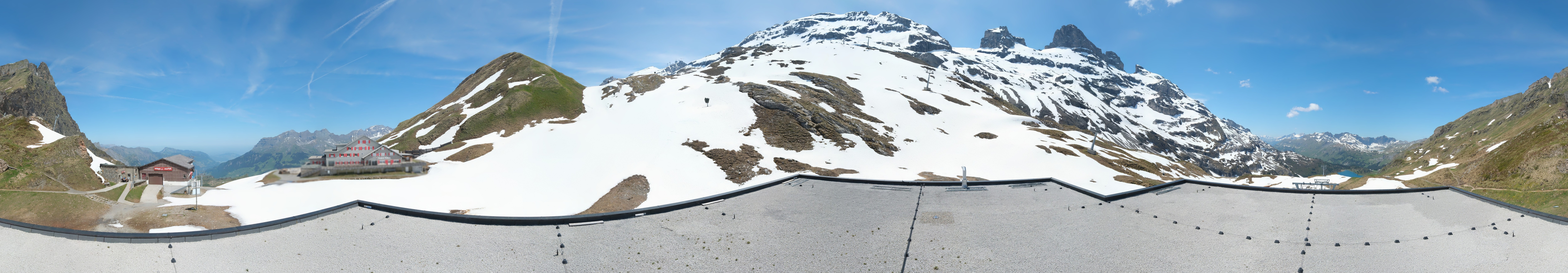 Archiv Foto Webcam Engelberg Titlis: Berghaus Jochpass