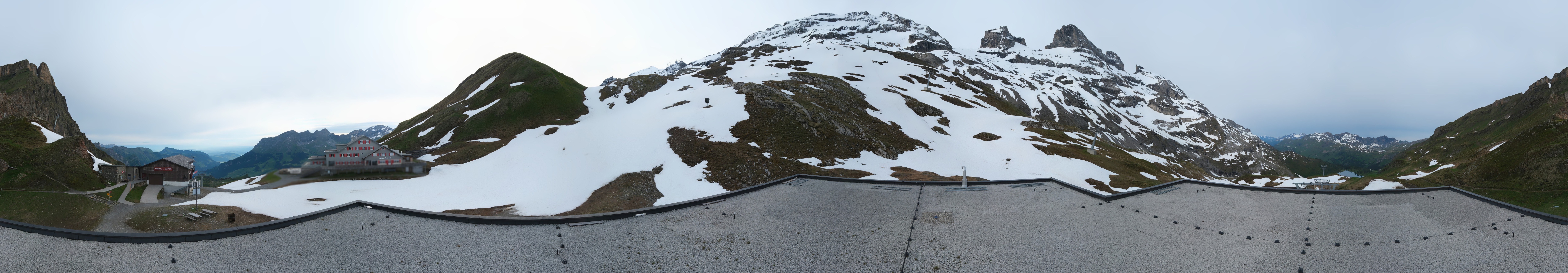Archiv Foto Webcam Engelberg Titlis: Berghaus Jochpass