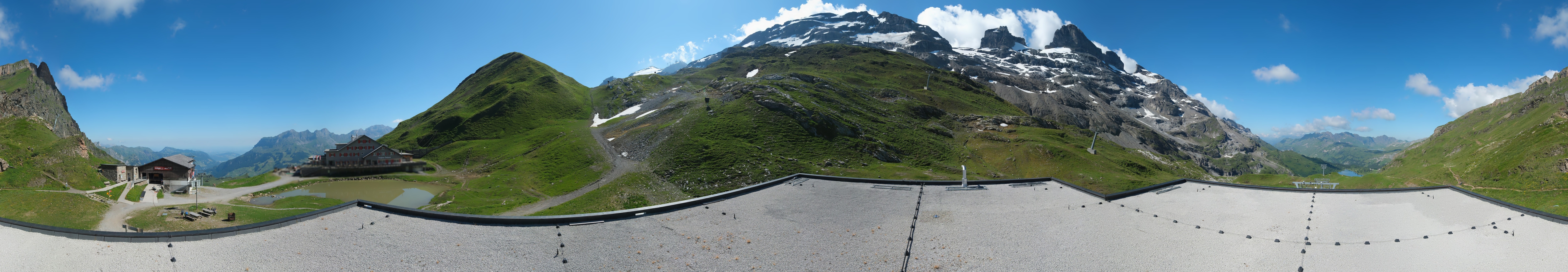 Archived image Webcam Engelberg Titlis: Mountain restaurant Jochpass