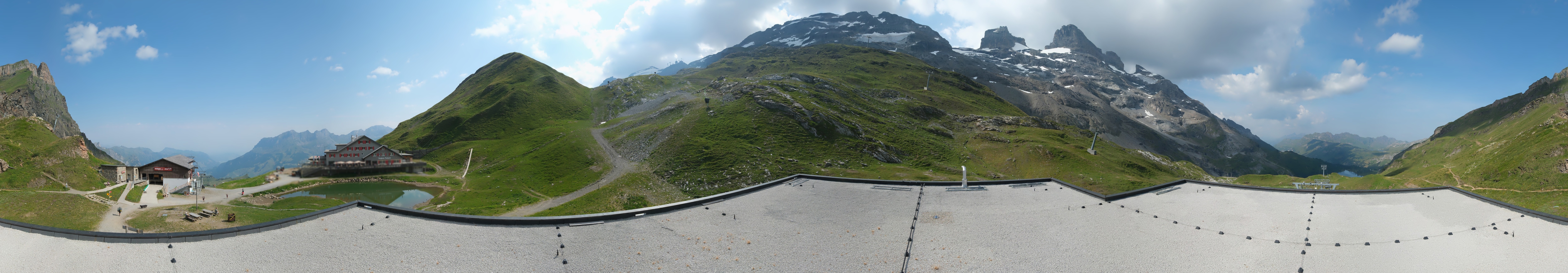Archived image Webcam Engelberg Titlis: Mountain restaurant Jochpass