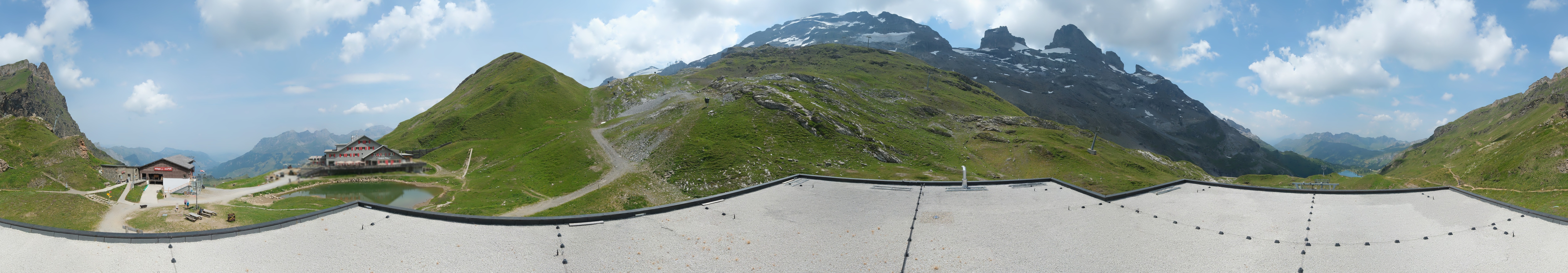 Archived image Webcam Engelberg Titlis: Mountain restaurant Jochpass