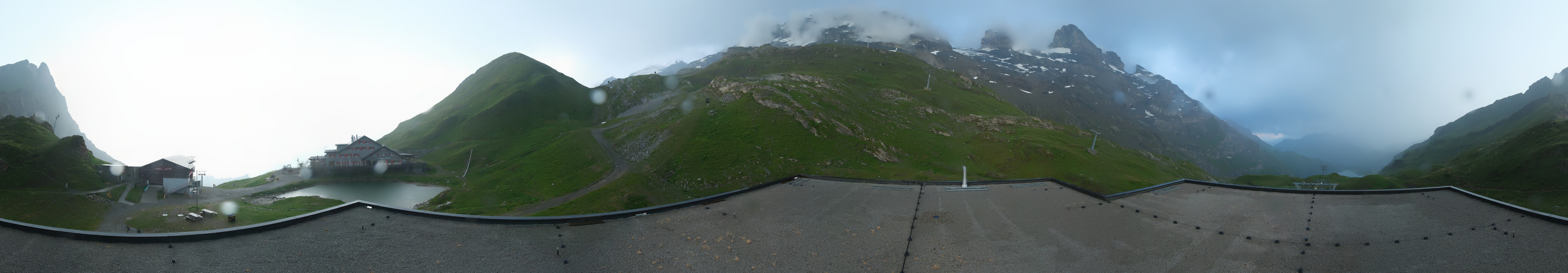 Archived image Webcam Engelberg Titlis: Mountain restaurant Jochpass