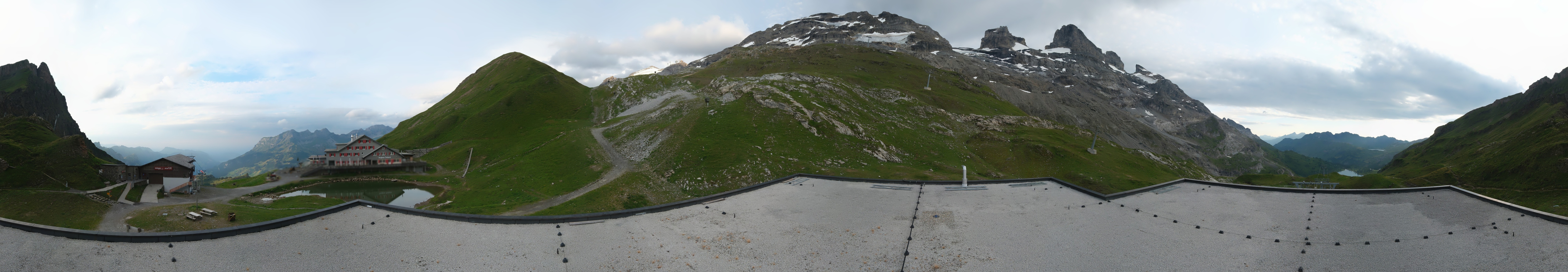 Archiv Foto Webcam Engelberg Titlis: Berghaus Jochpass