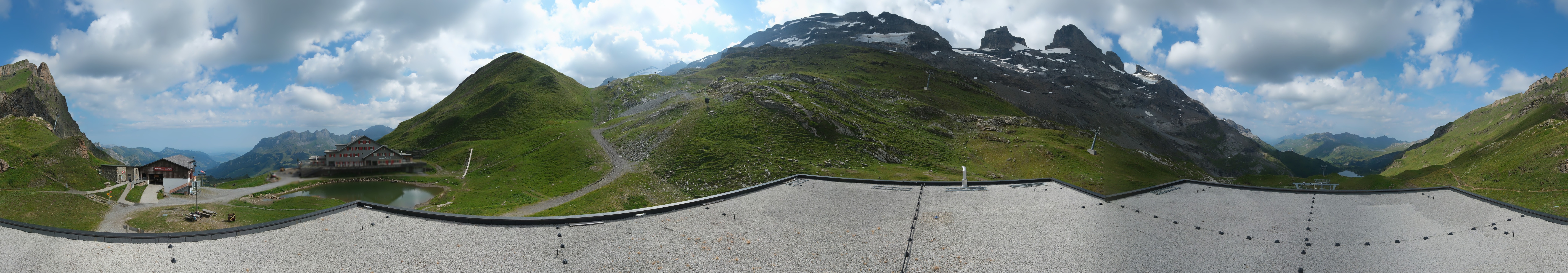Archiv Foto Webcam Engelberg Titlis: Berghaus Jochpass