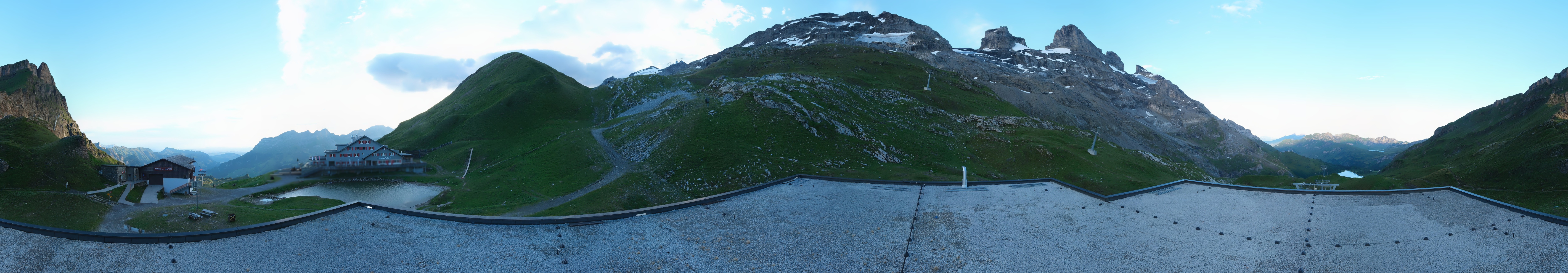 Archived image Webcam Engelberg Titlis: Mountain restaurant Jochpass