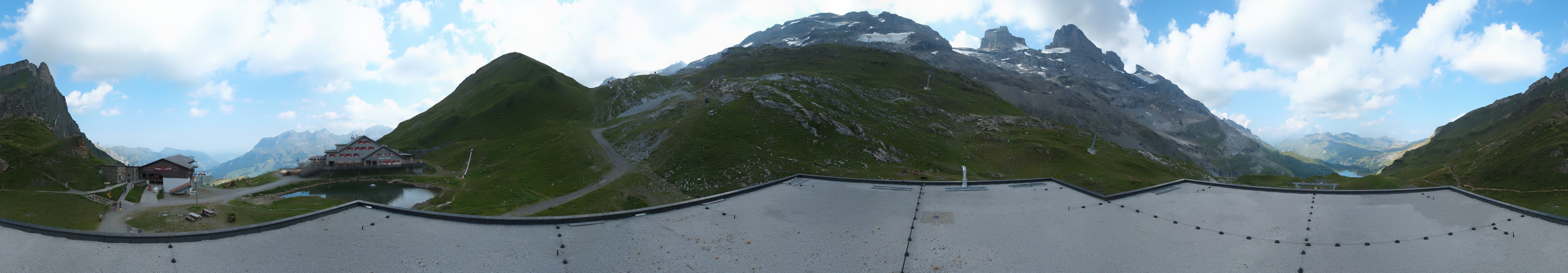 Archiv Foto Webcam Engelberg Titlis: Berghaus Jochpass