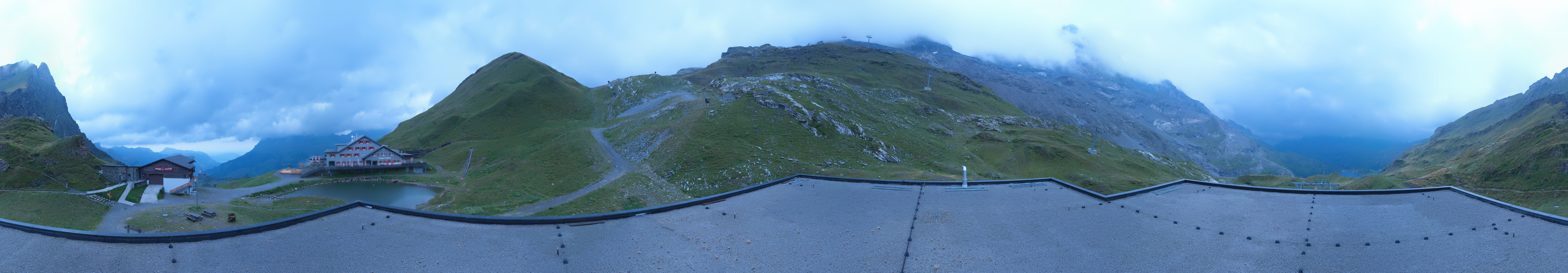 Archiv Foto Webcam Engelberg Titlis: Berghaus Jochpass