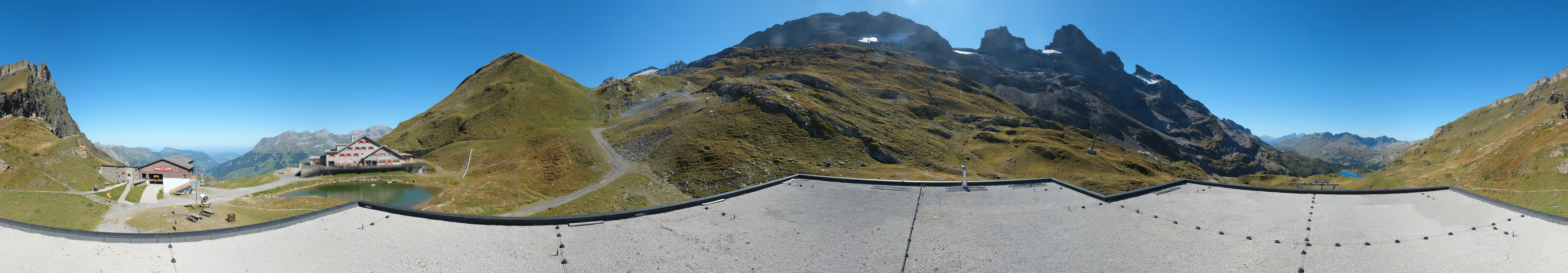 Archiv Foto Webcam Engelberg Titlis: Berghaus Jochpass