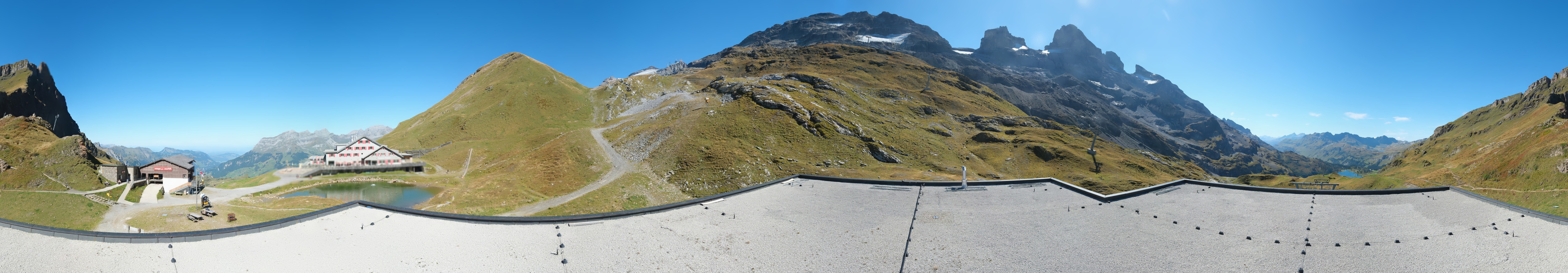 Archiv Foto Webcam Engelberg Titlis: Berghaus Jochpass